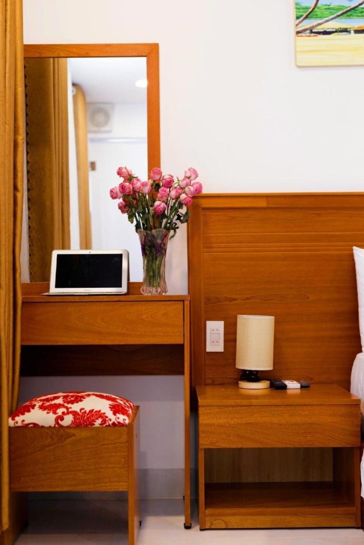 Mira Eco Hotel Куинён Экстерьер фото